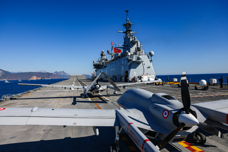 Mavi Vatan'da tarihi gün: Milli SİHA'lardan tam isabet